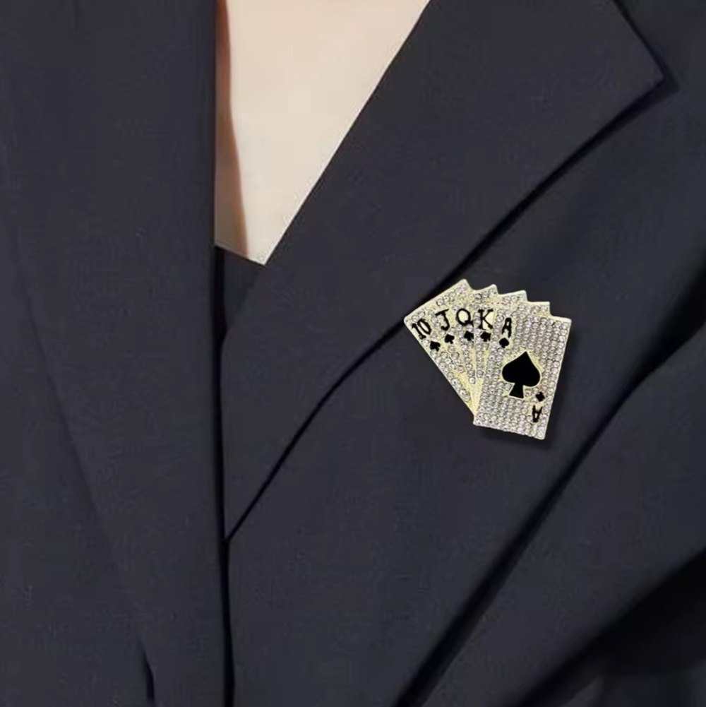 VQ Cards Brooch - Picture 3 of 4